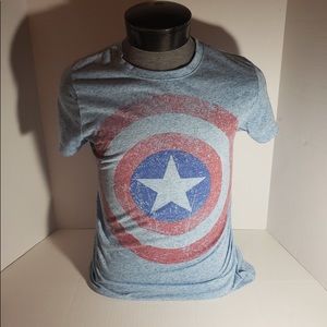 Women's tshirt 

Size Large 
 
Color  blue